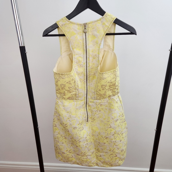 Dress, Kimchi Blue, Urban Outfitters, Size 6, yellow gold & cream - Picture 2 of 4